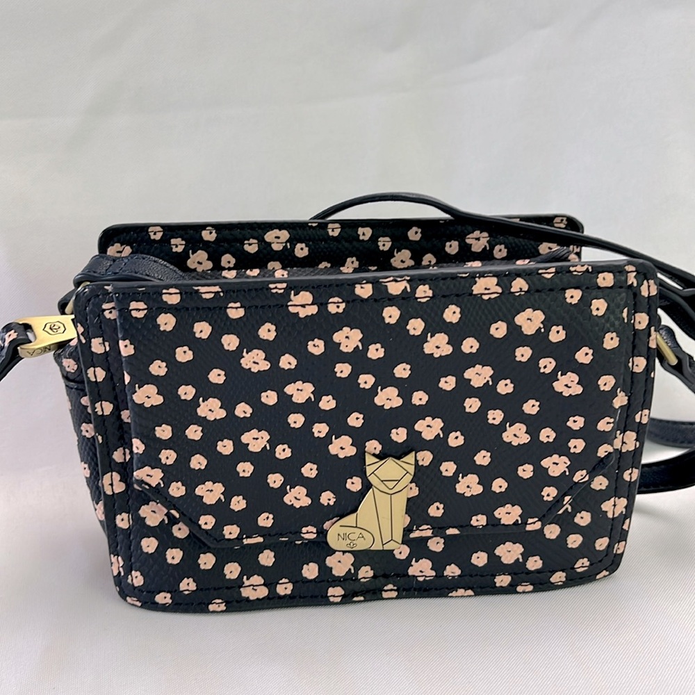 🐈‍⬛ NICA- Blue and pink purse with a gold cat